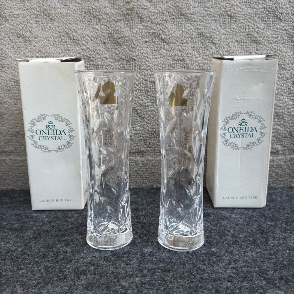 RCR Oneida Crystal Laurus Bud Vase Set of 2 Lead Crystal Made in Italy 7 inch